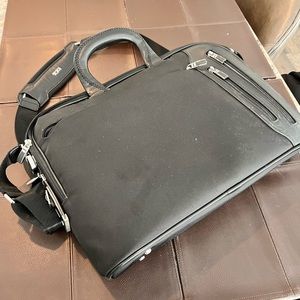 Tumi black laptop bag/briefcase, black